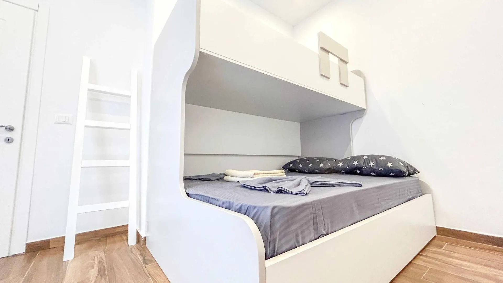 2 Bedroom Apartment 1248 Durrës Albanien